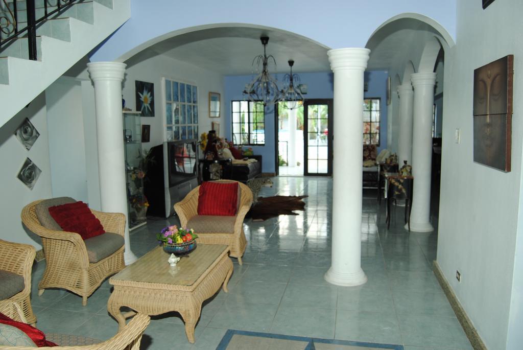 Little Savoy Guest House Runaway Bay Luaran gambar