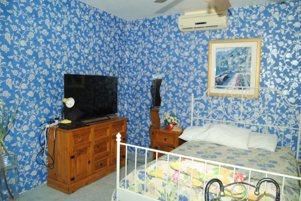 Little Savoy Guest House Runaway Bay Luaran gambar