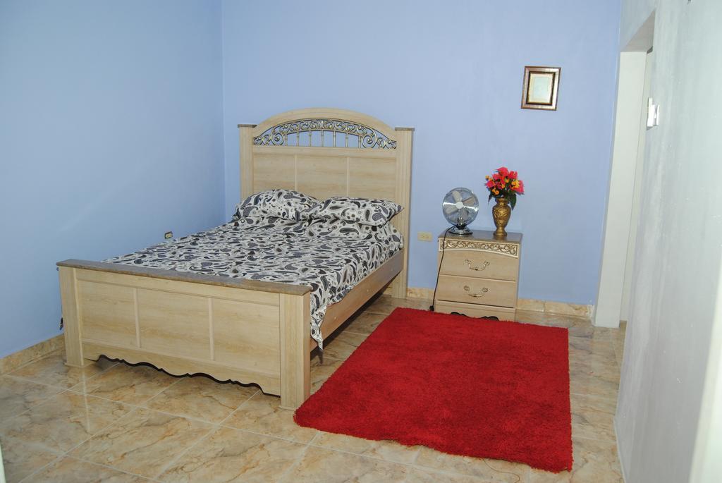 Little Savoy Guest House Runaway Bay Luaran gambar